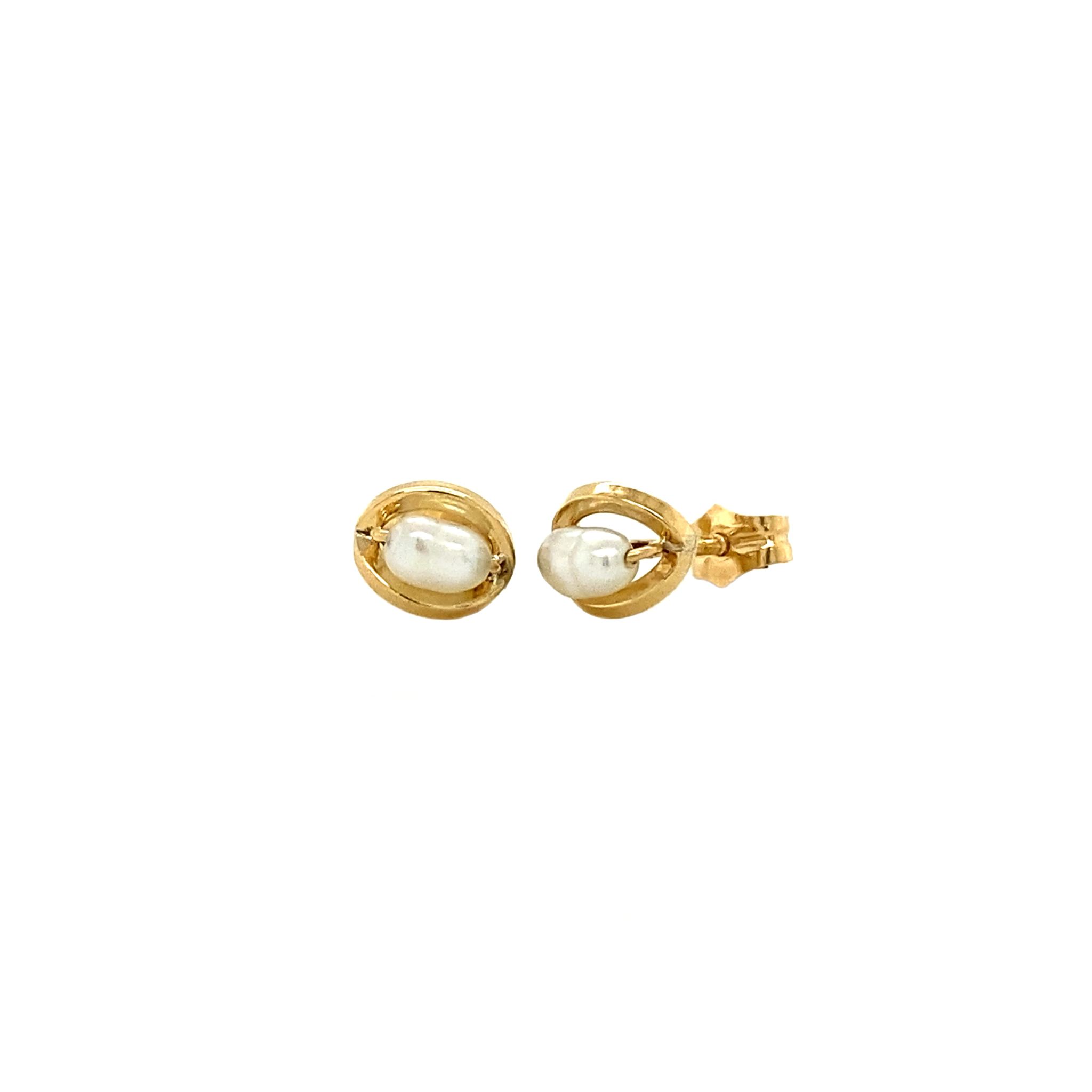 Vintage 14K Gold Stud Earrings with Pearl